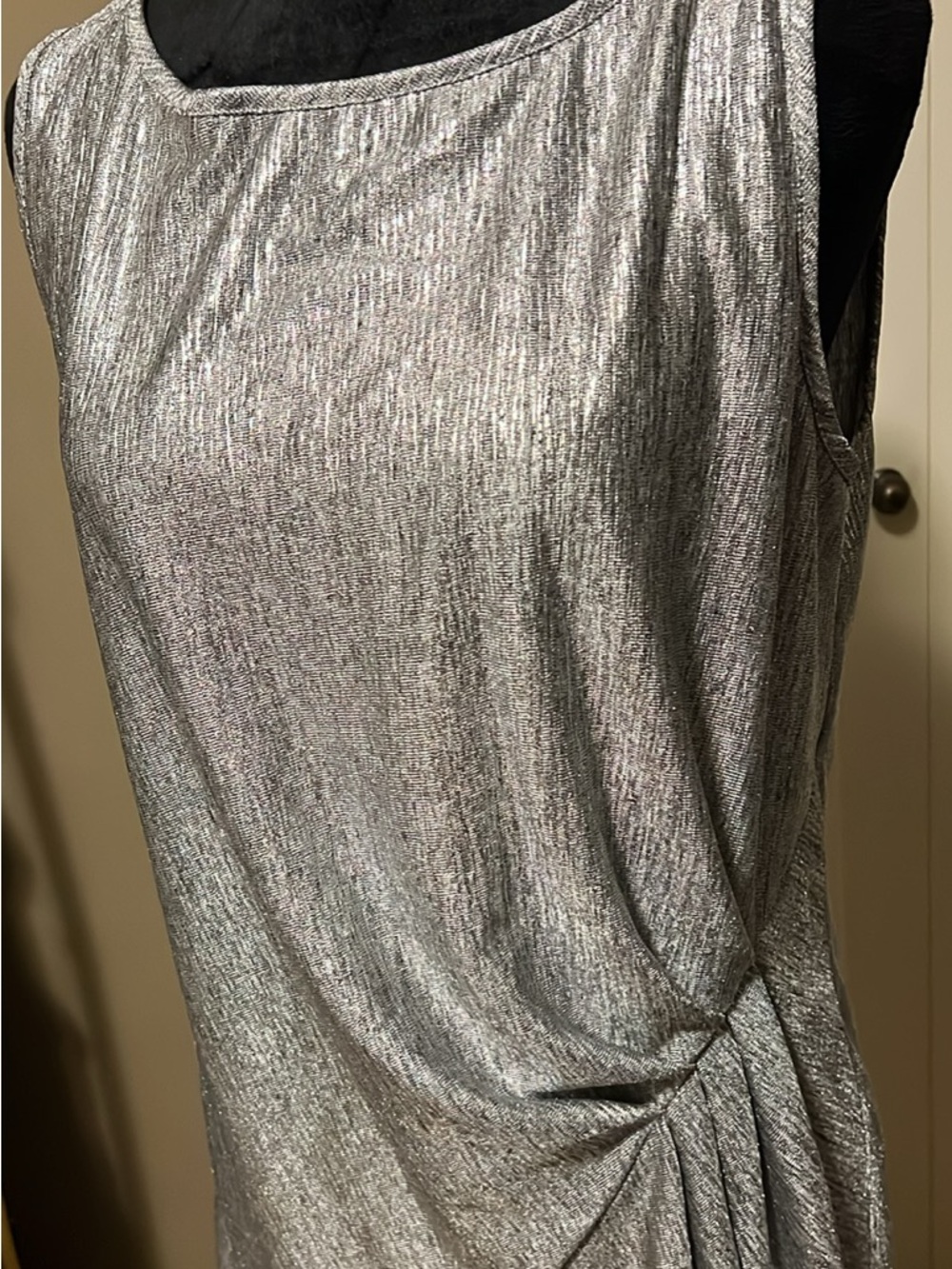 Sleeveless Silver Twist-Detail Women’s Top